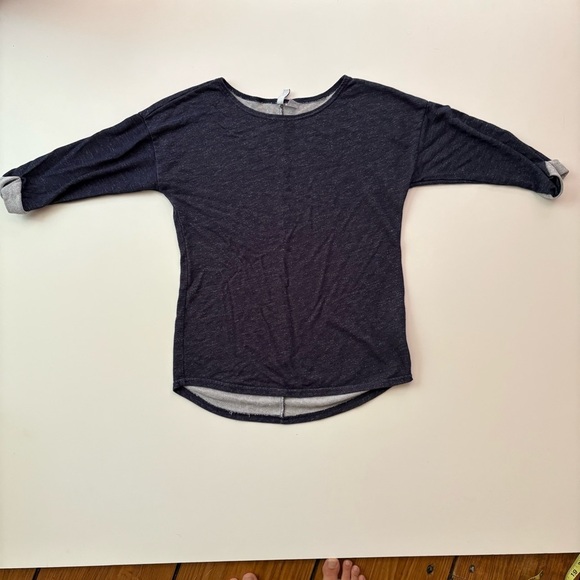 H&M Blue 3/4 Sleeve Relaxed Fit Tee - Picture 7 of 10